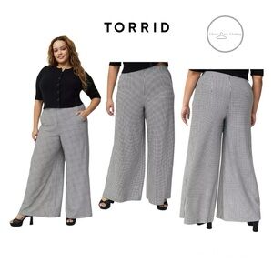 Torrid Pull-On Wide-Leg Ponte Pant